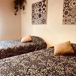 Δωμάτια σε οικογενειακή κατοικία Mojo House Ribeira Grande