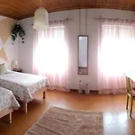 Δωμάτια σε οικογενειακή κατοικία Mojo House