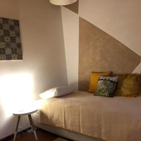 Mojo House *